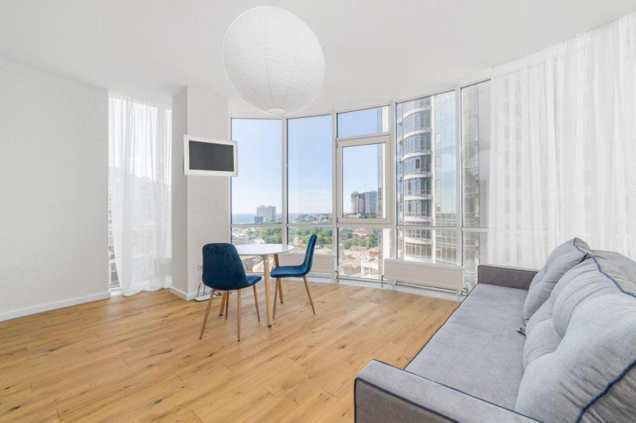 Gagarin Plaza Design Apartment 오데사 외부 사진